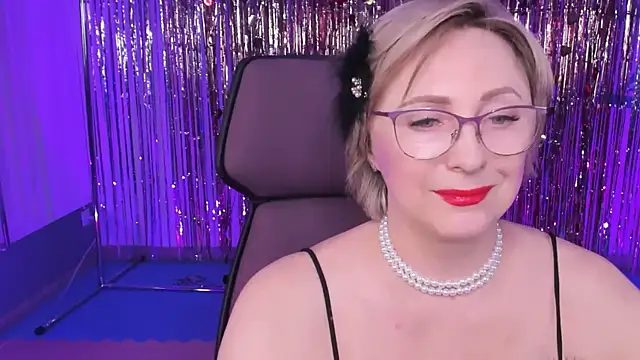 Snapshot of sugar_vivien chatting on 03-19-25, 09:17 sugar vivien online show from 03-19-25, 09:17