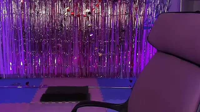 Snapshot of sugar_vivien chatting on 03-19-25, 12:23 sugar vivien online show from 03-19-25, 12:23