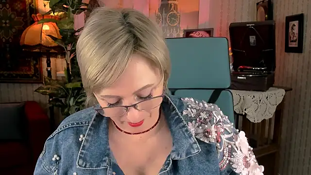 Snapshot of sugar_vivien chatting on 03-20-25, 09:26 sugar vivien online show from 03-20-25, 09:26