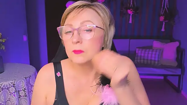 Snapshot of sugar_vivien chatting on 03-22-25, 09:13 sugar vivien online show from 03-22-25, 09:13