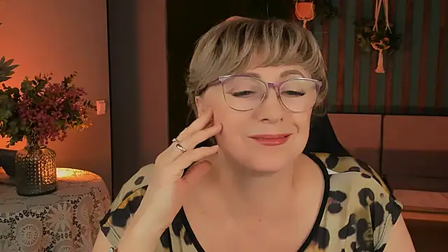 Snapshot of sugar_vivien chatting on 10-09-25, 01:09 sugar vivien online show from 10-09-25, 01:09