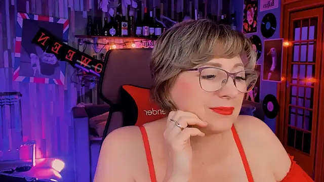 Snapshot of sugar_vivien chatting on 10-25-25, 01:29 sugar vivien online show from 10-25-25, 01:29