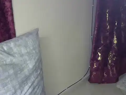 Snapshot of Cute_princcess chatting on 03-06-25, 10:04 Cute princcess online show from 03-06-25, 10:04