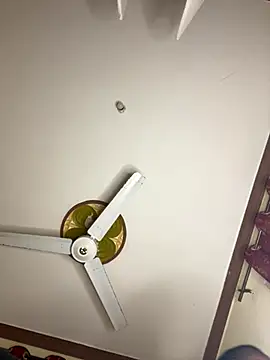 Snapshot of Cute_princcess chatting on 09-26-25, 01:15 Cute princcess online show from 09-26-25, 01:15