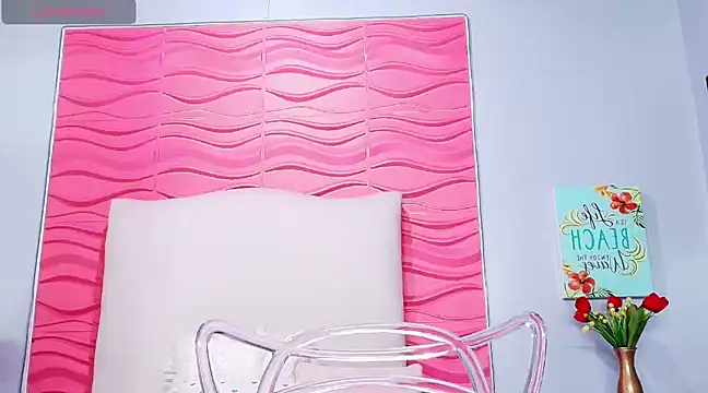 Snapshot of Veronica_Tits chatting on 02-05-25, 04:06 Veronica Tits online show from 02-05-25, 04:06