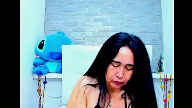 Snapshot of HorniestMilf chatting on 02-22-25, 03:12 HorniestMilf online show from 02-22-25, 03:12