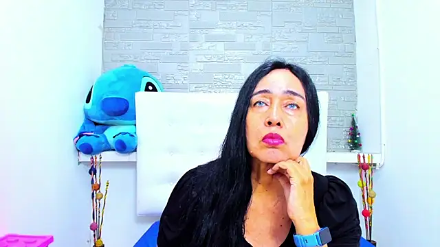 Snapshot of HorniestMilf chatting on 09-24-25, 08:45 HorniestMilf online show from 09-24-25, 08:45