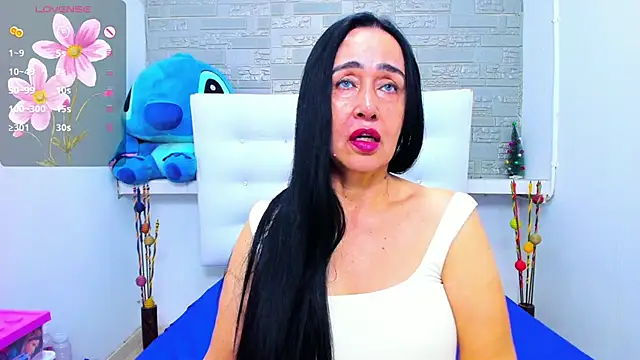 Snapshot of HorniestMilf chatting on 10-29-25, 10:55 HorniestMilf online show from 10-29-25, 10:55