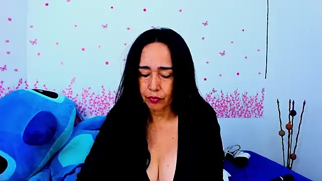 HorniestMilf online show from 06-06-26, 07:07