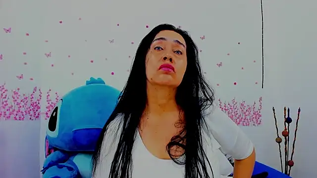 HorniestMilf online show from 06-11-26, 07:45