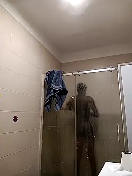 Snapshot of alexxssy chatting on 10-20-25, 02:39 alexxssy online show from 10-20-25, 02:39