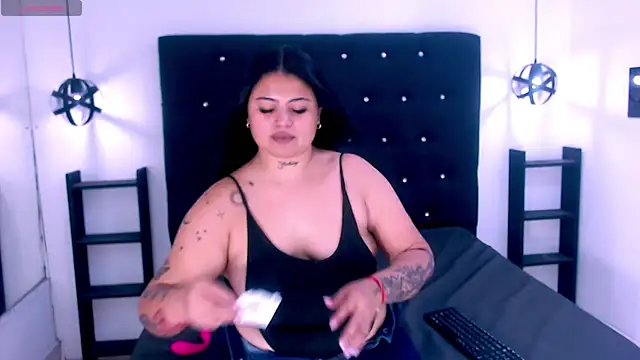 Mels  online show from 03-17-25, 07:37