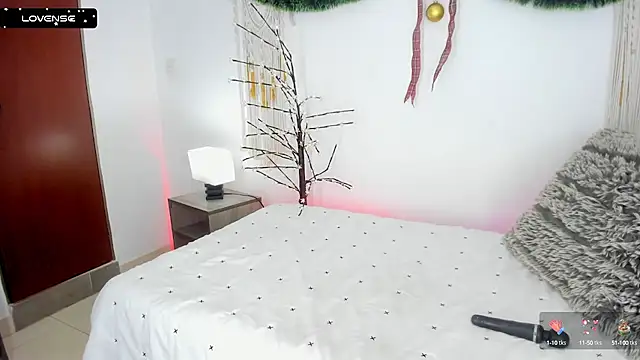 Snapshot of Eyleen_24 chatting on 12-03-24, 09:23 Eyleen 24 online show from 12-03-24, 09:23