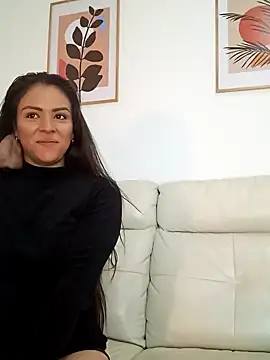 Snapshot of Eyleen_24 chatting on 01-27-25, 08:17 Eyleen 24 online show from 01-27-25, 08:17