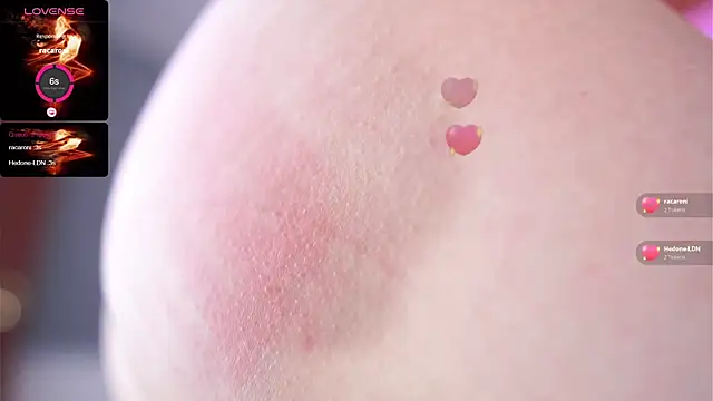 Snapshot of Eyleen_24 chatting on 10-17-25, 10:23 Eyleen 24 online show from 10-17-25, 10:23