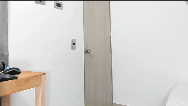 Snapshot of sexy_blackman3606 chatting on 12-20-24, 04:14 sexy blackman3606 online show from 12-20-24, 04:14