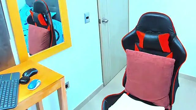 Snapshot of sexy_blackman3606 chatting on 02-27-25, 07:04 sexy blackman3606 online show from 02-27-25, 07:04