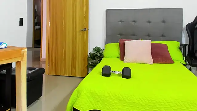 Snapshot of sexy_blackman3606 chatting on 09-08-25, 05:34 sexy blackman3606 online show from 09-08-25, 05:34