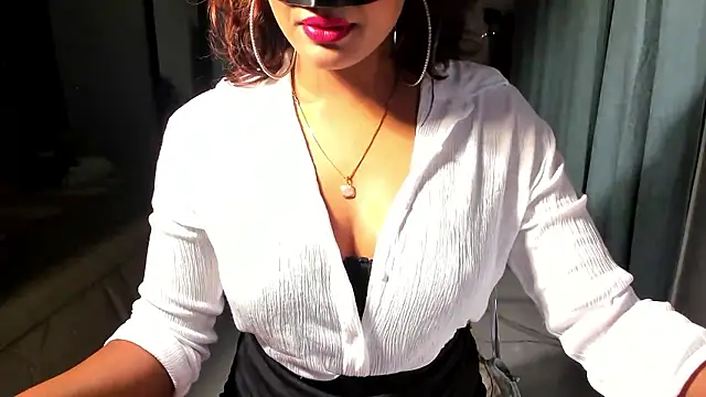 Bad Girl Kayra69 online show from 01-13-26, 07:30