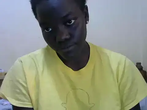 Snapshot of Sweet_chico2 chatting on 12-04-24, 03:21 Sweet chico2 online show from 12-04-24, 03:21