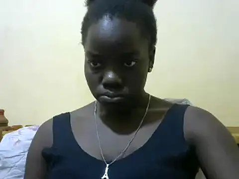 Snapshot of Sweet_chico2 chatting on 12-17-24, 06:20 Sweet chico2 online show from 12-17-24, 06:20