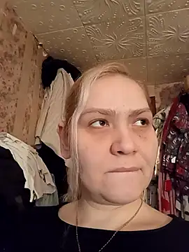 Minna Jeannie online show from 02-21-25, 03:23