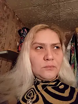 Minna Jeannie online show from 10-24-25, 01:57