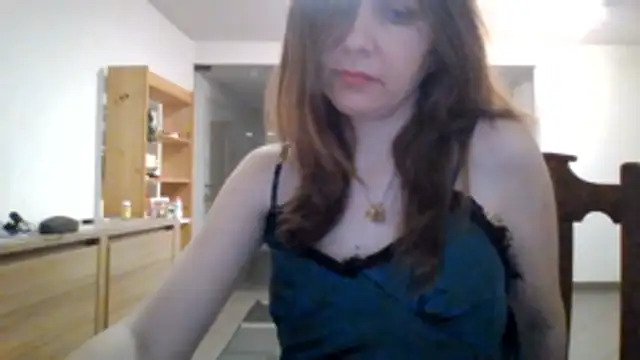 Snapshot of JasmineGlamour chatting on 05-20-26, 04:07 JasmineGlamour online show from 05-20-26, 04:07