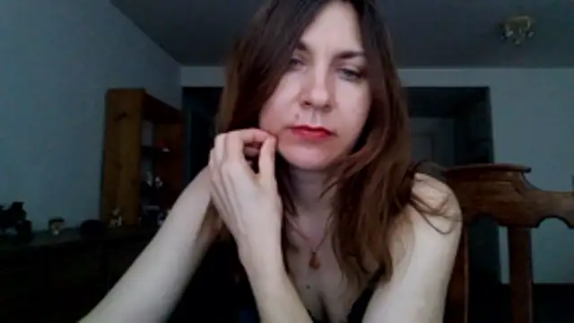 Snapshot of JasmineGlamour chatting on 06-02-26, 05:53 JasmineGlamour online show from 06-02-26, 05:53