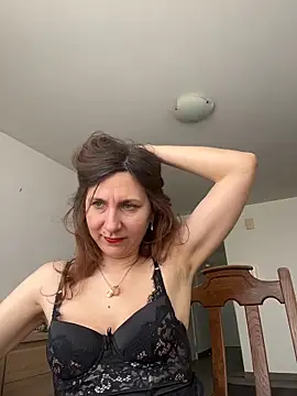 Snapshot of JasmineGlamour chatting on 06-04-26, 12:33 JasmineGlamour online show from 06-04-26, 12:33