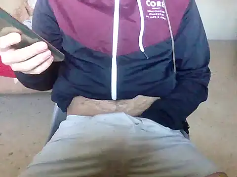 Snapshot of CummedCock chatting on 02-05-25, 11:55 CummedCock online show from 02-05-25, 11:55