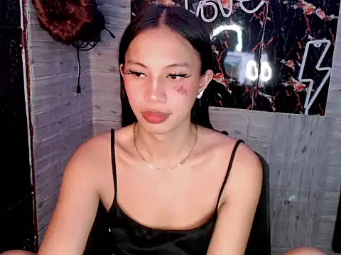 Snapshot of whiteladyboy chatting on 09-29-25, 06:51 whiteladyboy online show from 09-29-25, 06:51