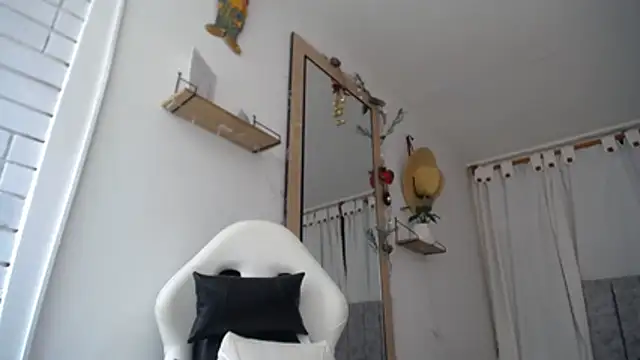 Valerioe online show from 12-05-25, 01:31