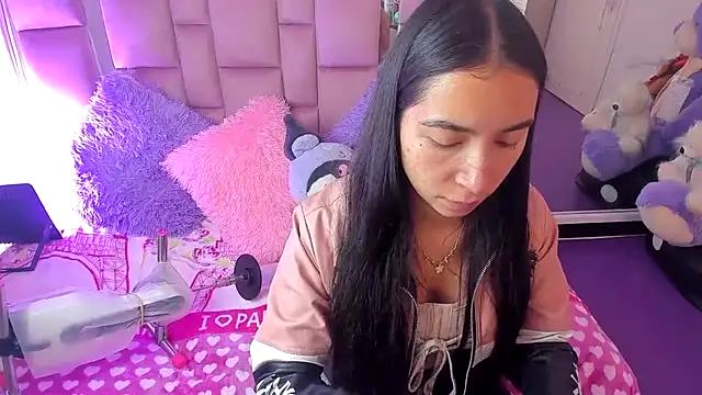 AriadnaCappelletty online show from 04-25-26, 03:53