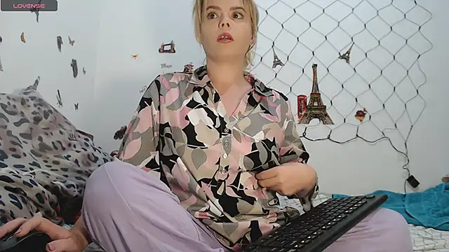 hotmilf4uxxx online show from 10-02-25, 09:38