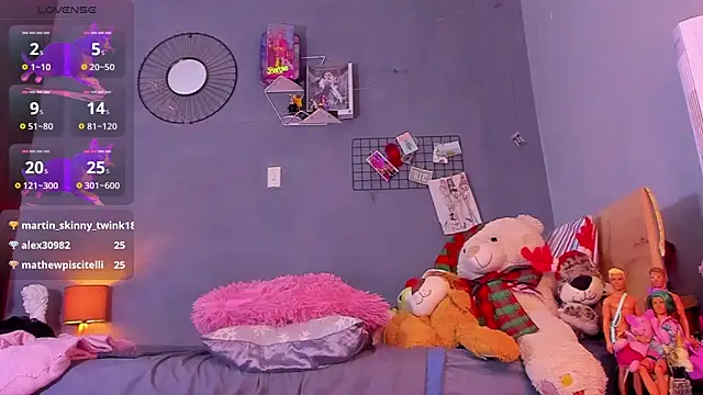 Snapshot of tiffbeatiful chatting on 01-10-25, 09:10 tiffbeatiful online show from 01-10-25, 09:10