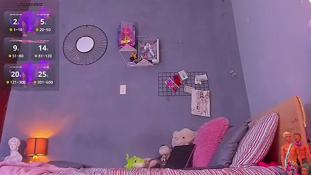 Snapshot of tiffbeatiful chatting on 02-11-25, 10:18 tiffbeatiful online show from 02-11-25, 10:18