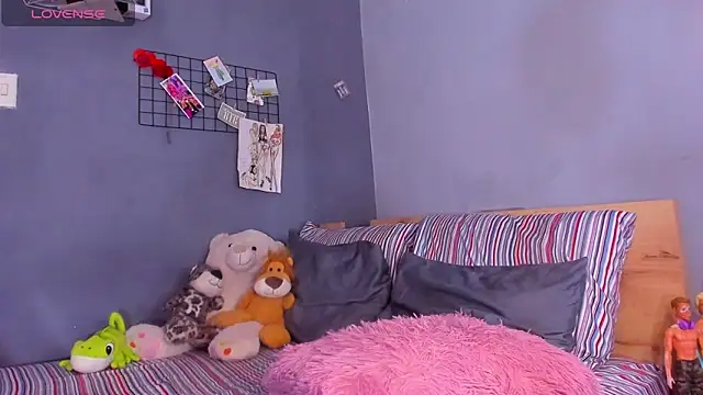 Snapshot of tiffbeatiful chatting on 02-20-25, 03:12 tiffbeatiful online show from 02-20-25, 03:12