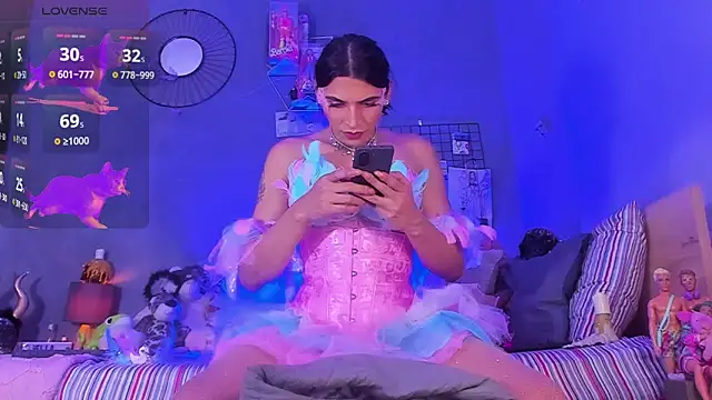 Snapshot of tiffbeatiful chatting on 10-30-25, 09:11 tiffbeatiful online show from 10-30-25, 09:11