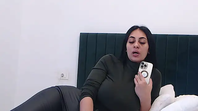 Aimeclark online show from 11-22-25, 08:46