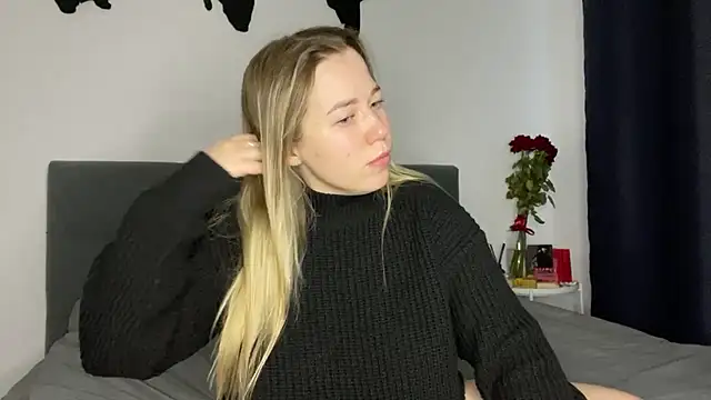 Snapshot of Embersweetbunny chatting on 01-30-25, 03:08 Embersweetbunny online show from 01-30-25, 03:08