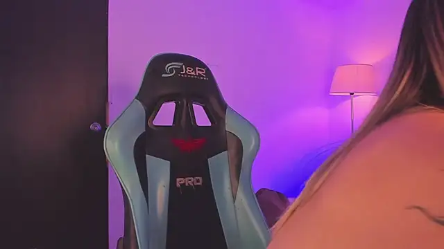 pink quarz online show from 10-21-25, 09:59