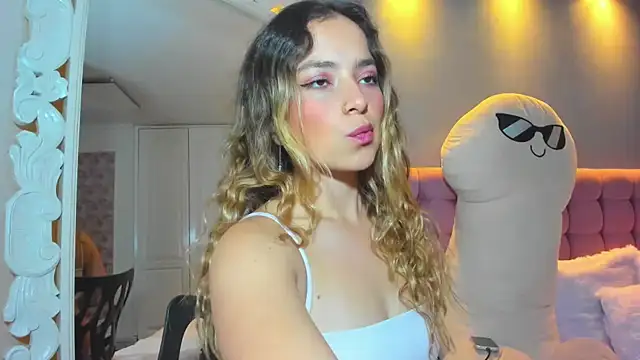 IssadoraJames online show from 02-09-25, 02:18