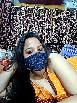 albelasummi702 online show from 02-05-25, 05:09