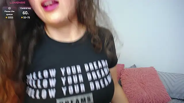 lirio05 online show from 01-18-25, 09:34