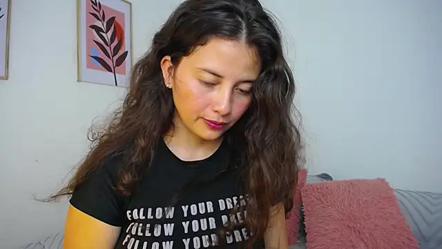 lirio05 online show from 01-19-25, 12:49