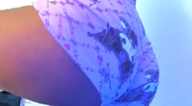 Snapshot of Lizzie_Williams_ chatting on 02-08-25, 07:15 Lizzie Williams online show from 02-08-25, 07:15