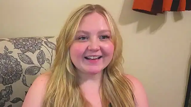 PhatAssBlond online show from 04-18-26, 12:03