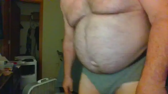 Snapshot of Doherty10 chatting on 05-12-26, 05:26 Doherty10 online show from 05-12-26, 05:26