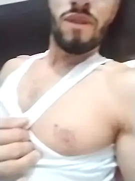 Snapshot of kevinjamer150890 chatting on 12-20-25, 04:30 kevinjamer150890 online show from 12-20-25, 04:30